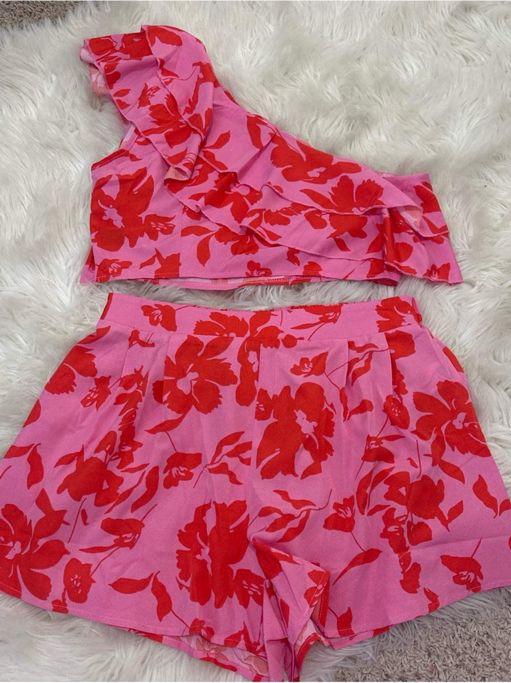SHEIN Pink & Red Floral One-Shoulder Crop Top with High-Waist Shorts